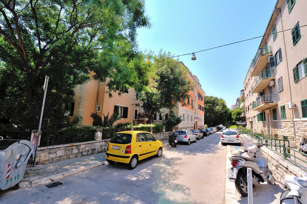 Charming Center Apartment Split Bilik gambar